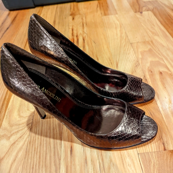 Enzo Angiolini Bronze Peep Toe Heels - Picture 1 of 7